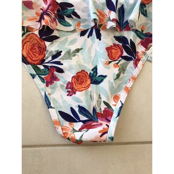 Verano Playa Floral Ruffled Side Ties Bikini Bottom Swimsuit - Picture 7 of 8
